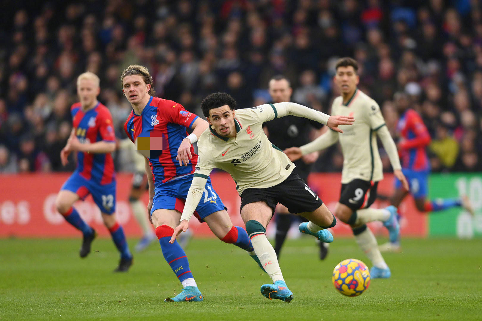 记录报：哲凯收到纪律处分通知，他以俱乐部未履行承诺回应.